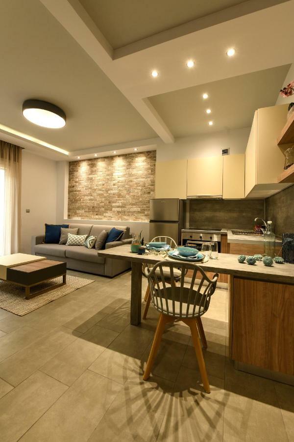 Sunny Luxury Suite Stone Kavála ภายนอก รูปภาพ